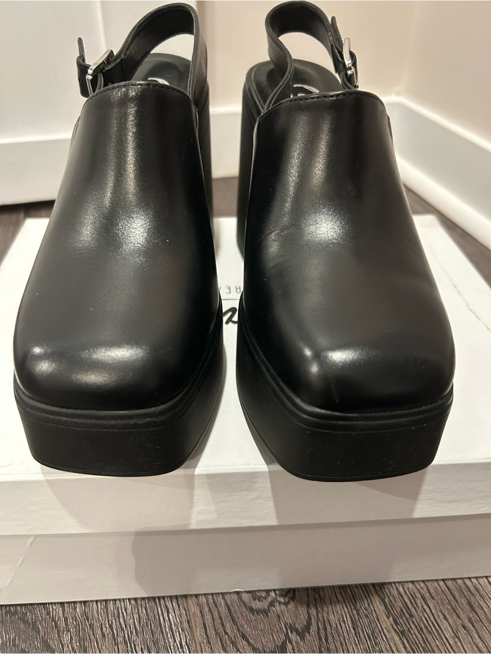 New in box L’intervalle Black Platform Women's Chunky Block Heel 37 - Picture 4 of 7
